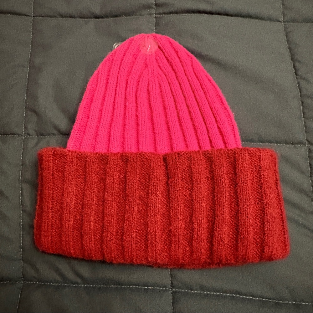 On 34th Women's Wide-Ribbed Colorblocked Beanie, Pink Red - One Size - NWT